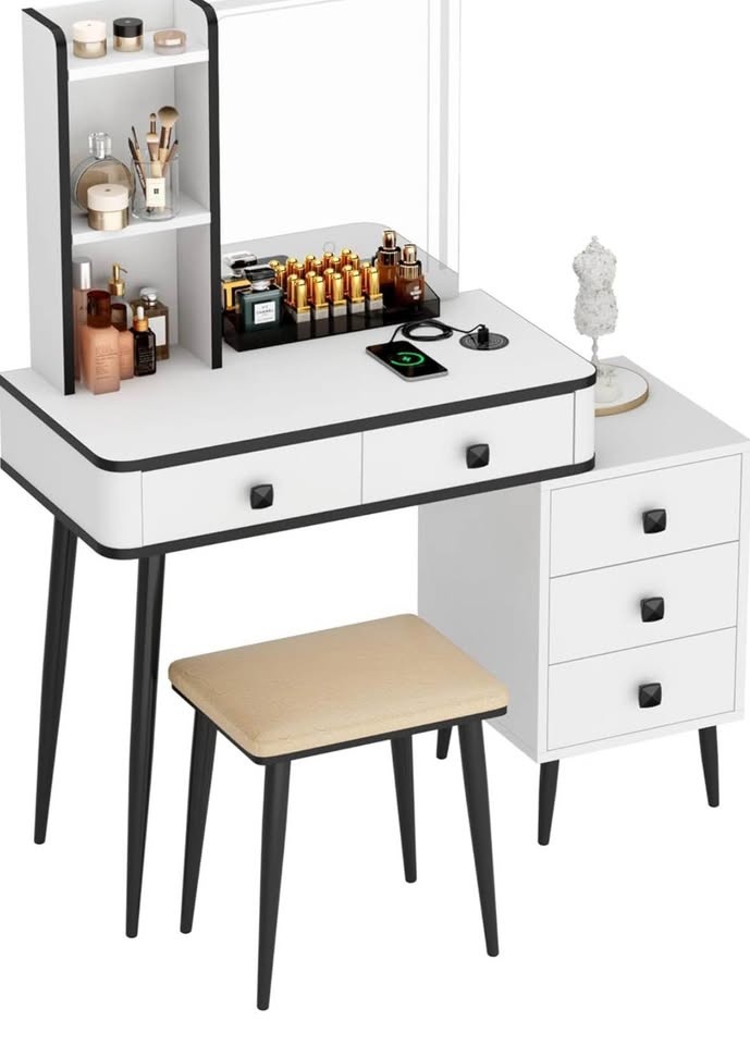 Make Up Vanity - Like New - Assembled - photo 4