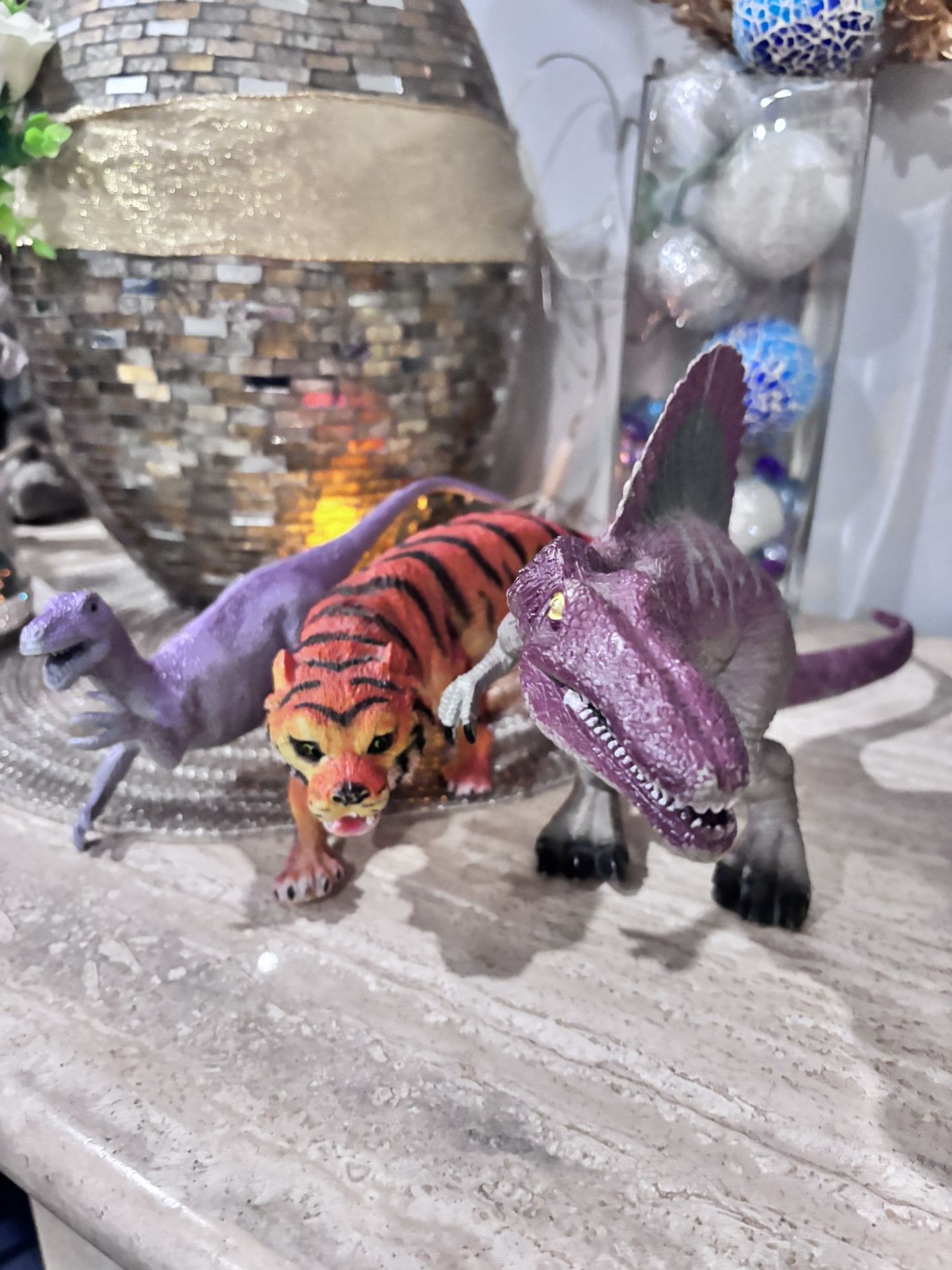 Realistic Toy Animal & Dinosaur Figurines – Tiger & Dinosaur Tri