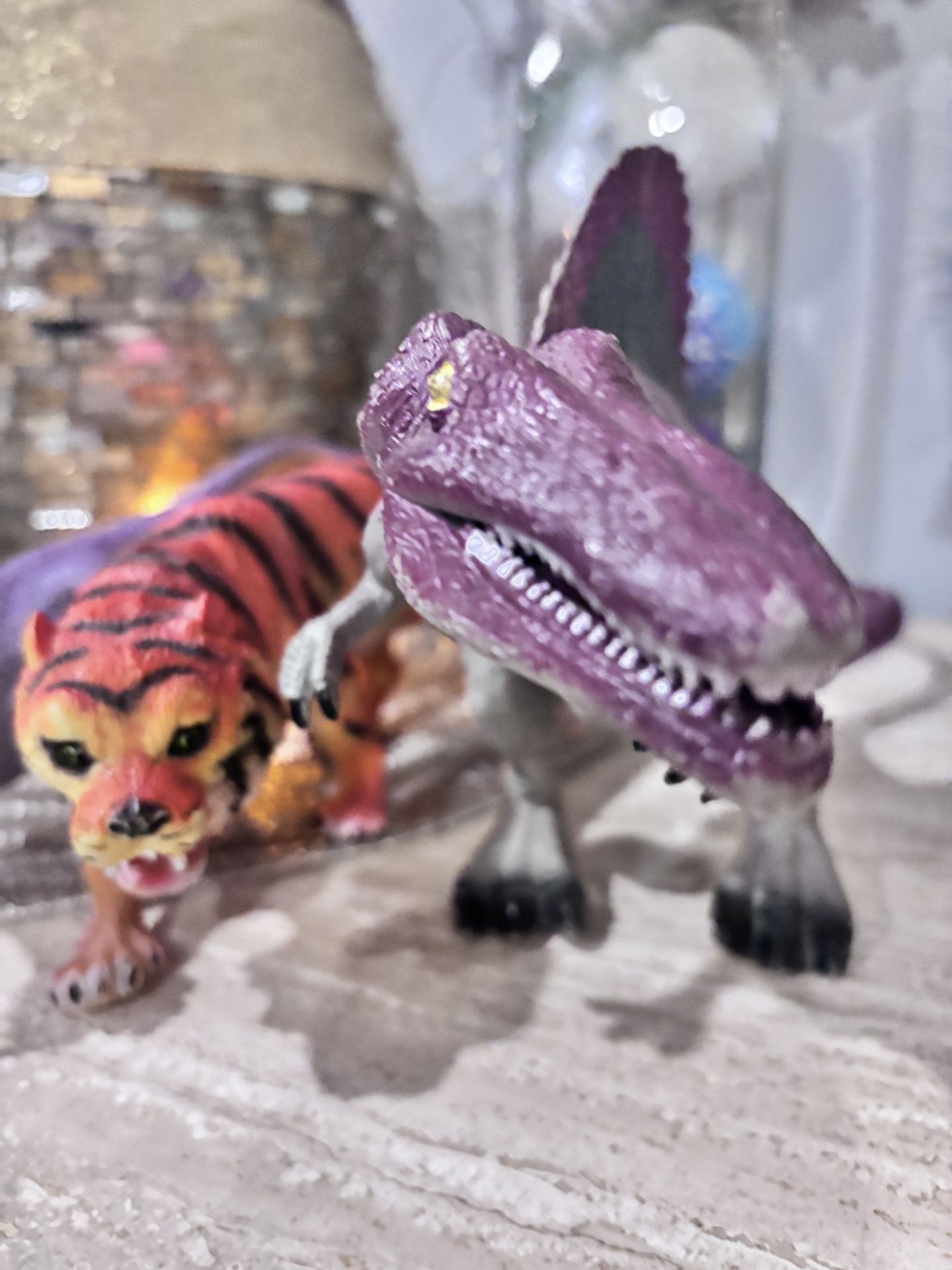 Realistic Toy Animal & Dinosaur Figurines – Tiger & Dinosaur Tri - photo 3