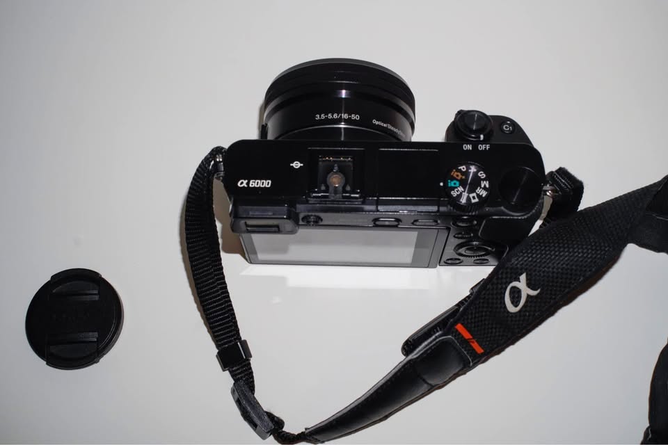 Mirrorless Sony a6000 Camera Bundle - Photography Beginner Kit! - photo 2
