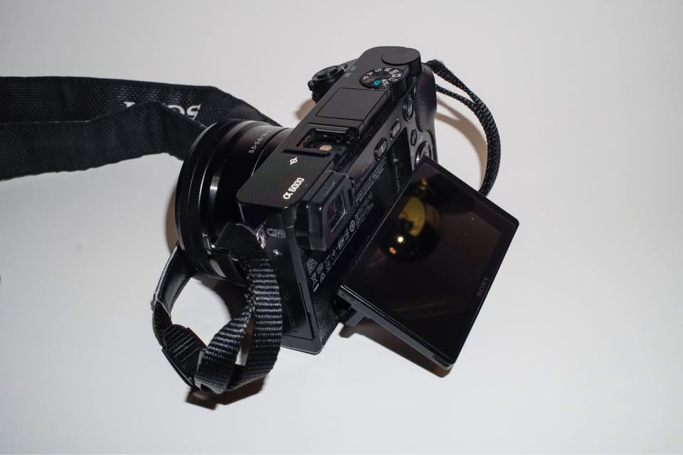 Mirrorless Sony a6000 Camera Bundle - Photography Beginner Kit! - photo 3