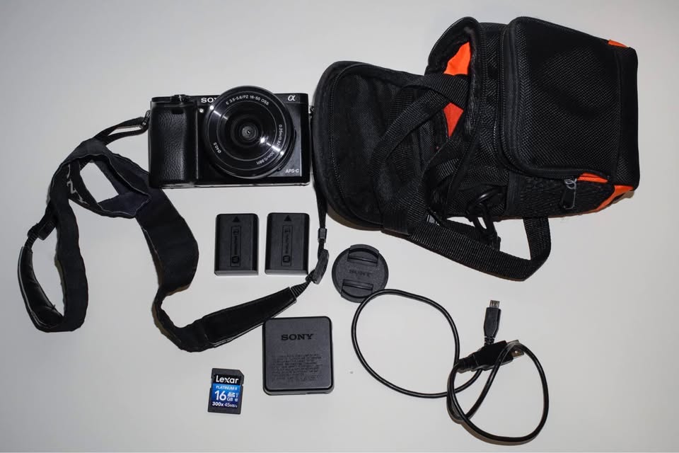 Mirrorless Sony a6000 Camera Bundle - Photography Beginner Kit! - photo 5