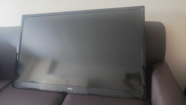 42" NEC Commercial Grade Monitor / Display
