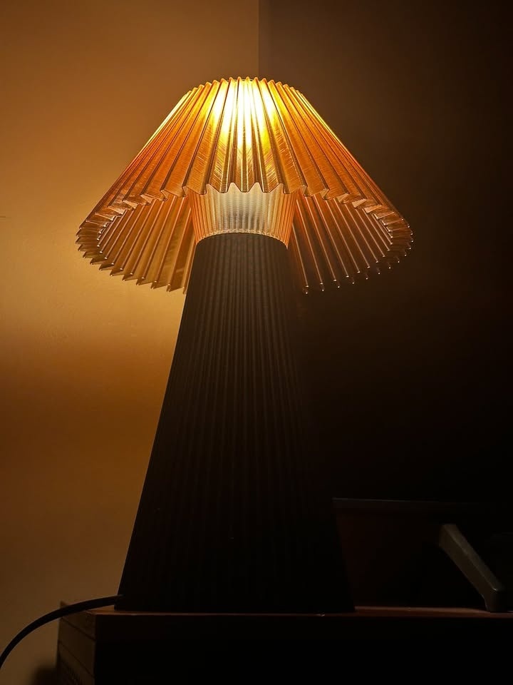 Table Lamp Pleated Spire - photo 4