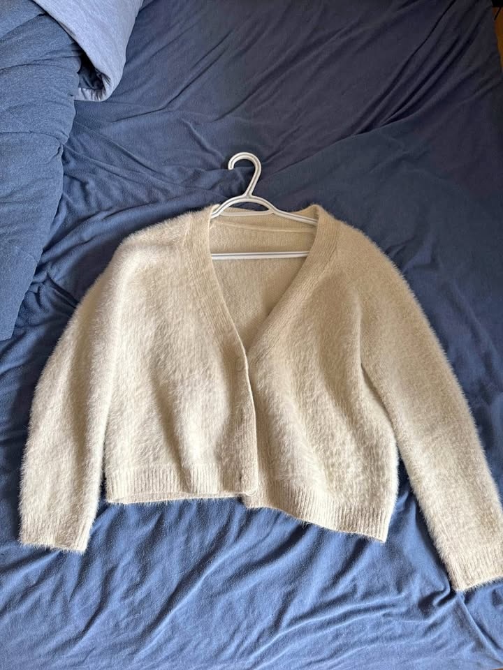 White super-soft cardigan