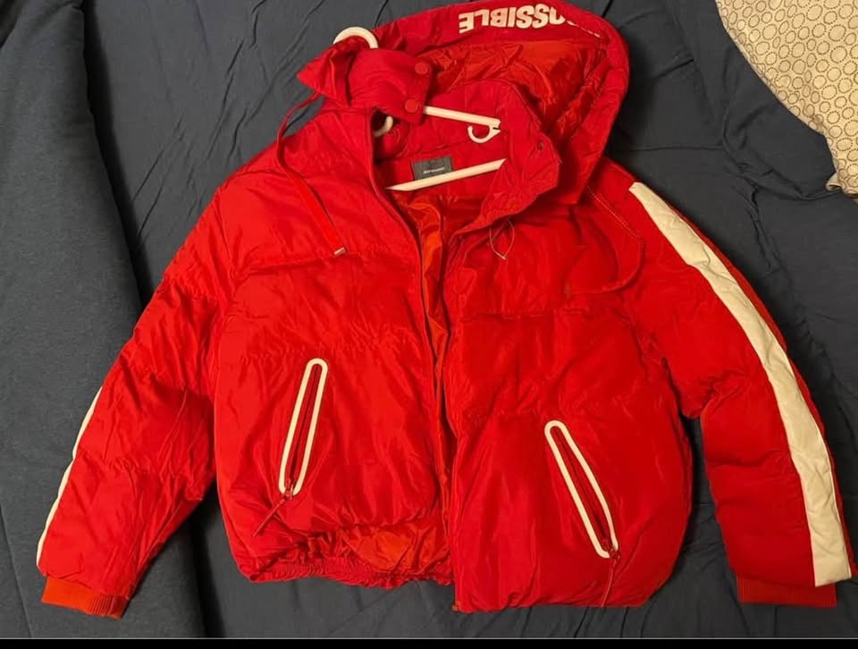 Red Puffer Jacket - L - photo 2