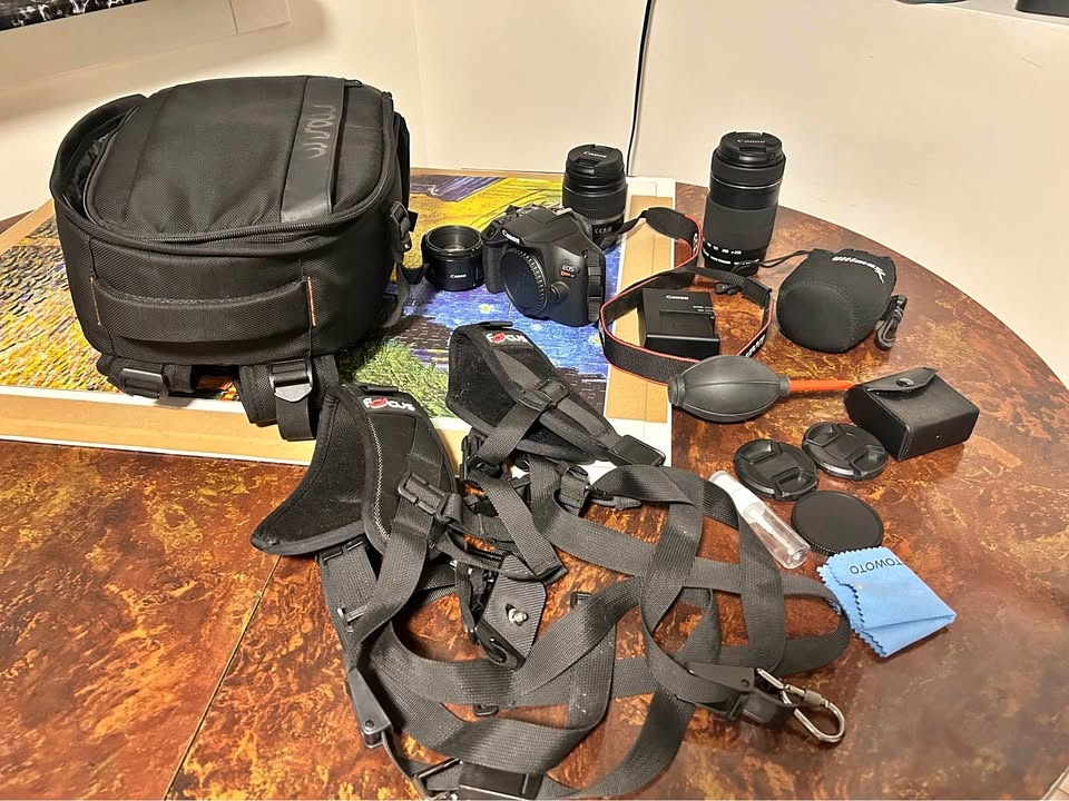 Canon DSLR Camera Bundle, Like New - $600 OBO - photo 2