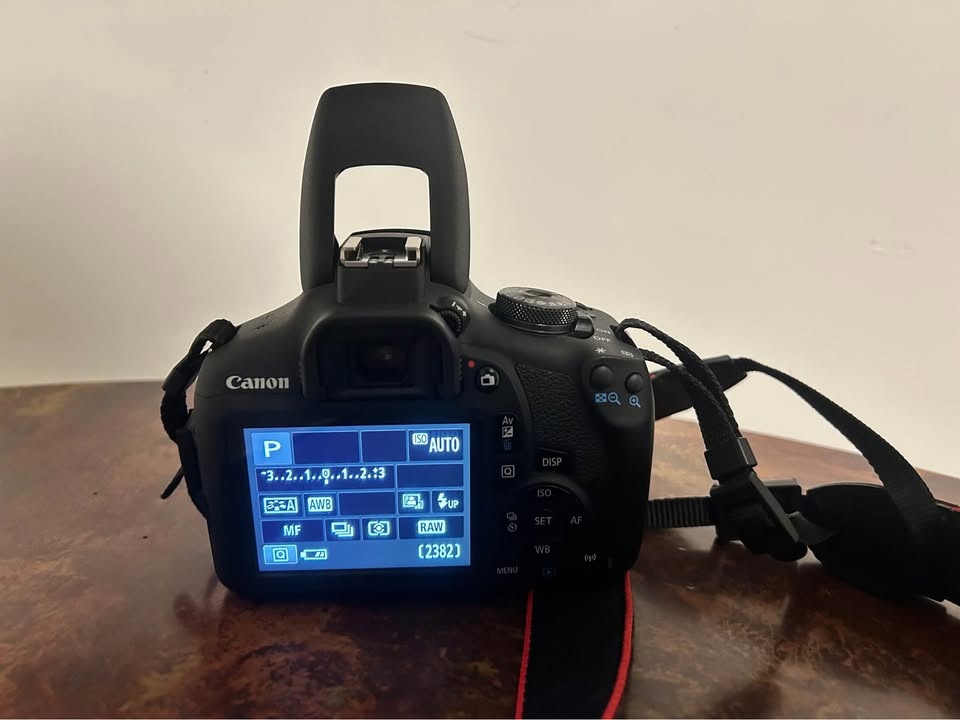 Canon DSLR Camera Bundle, Like New - $600 OBO - photo 3