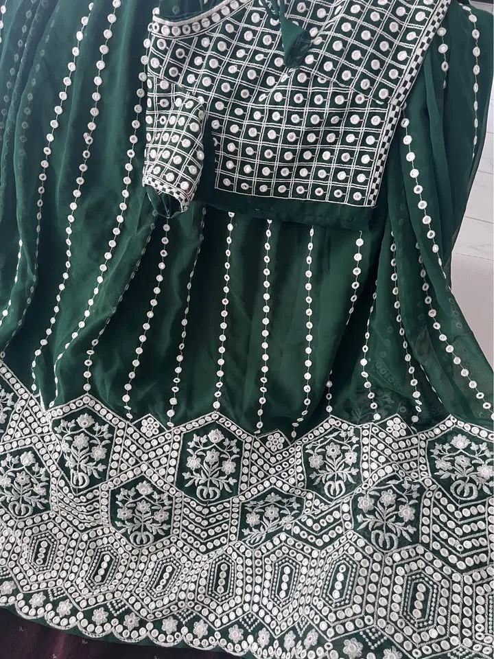 Lehenga choli, Gown, Dress on sale image indicator(4)