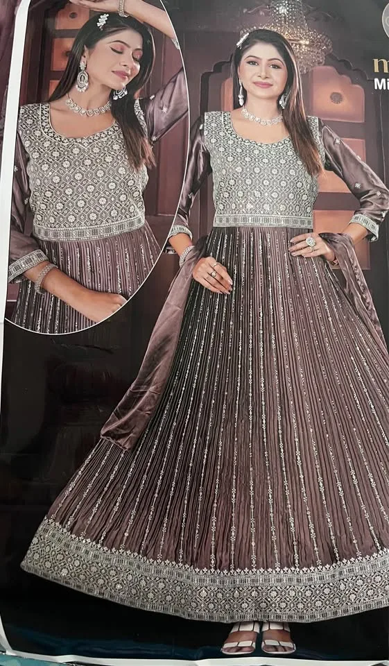 Lehenga choli, Gown, Dress on sale image indicator(5)