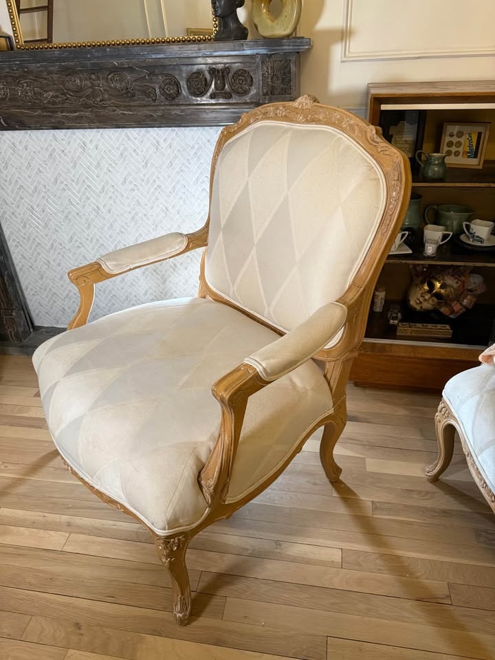 Century Furniture French Armchairs (Pair) - Vintage - photo 4
