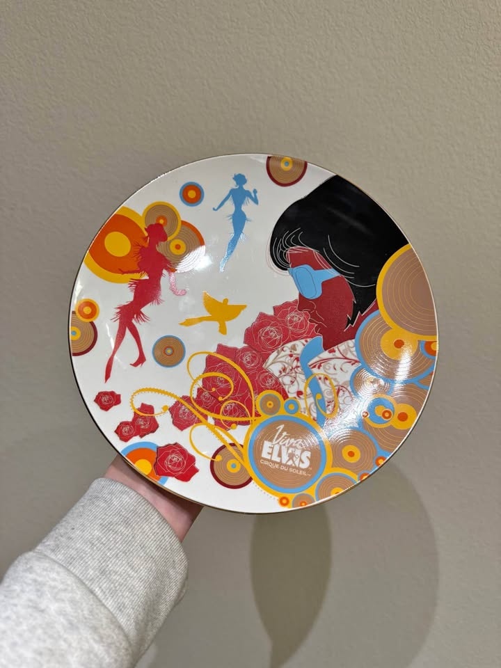 Viva Elvis Cirque du Soleil Collectible Decorative Plate