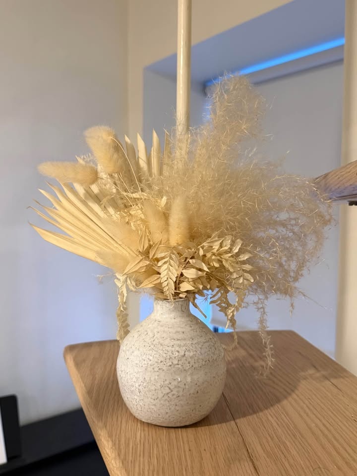 Neutral Dried Floral Arrangement in Ceramic Vase - photo 2