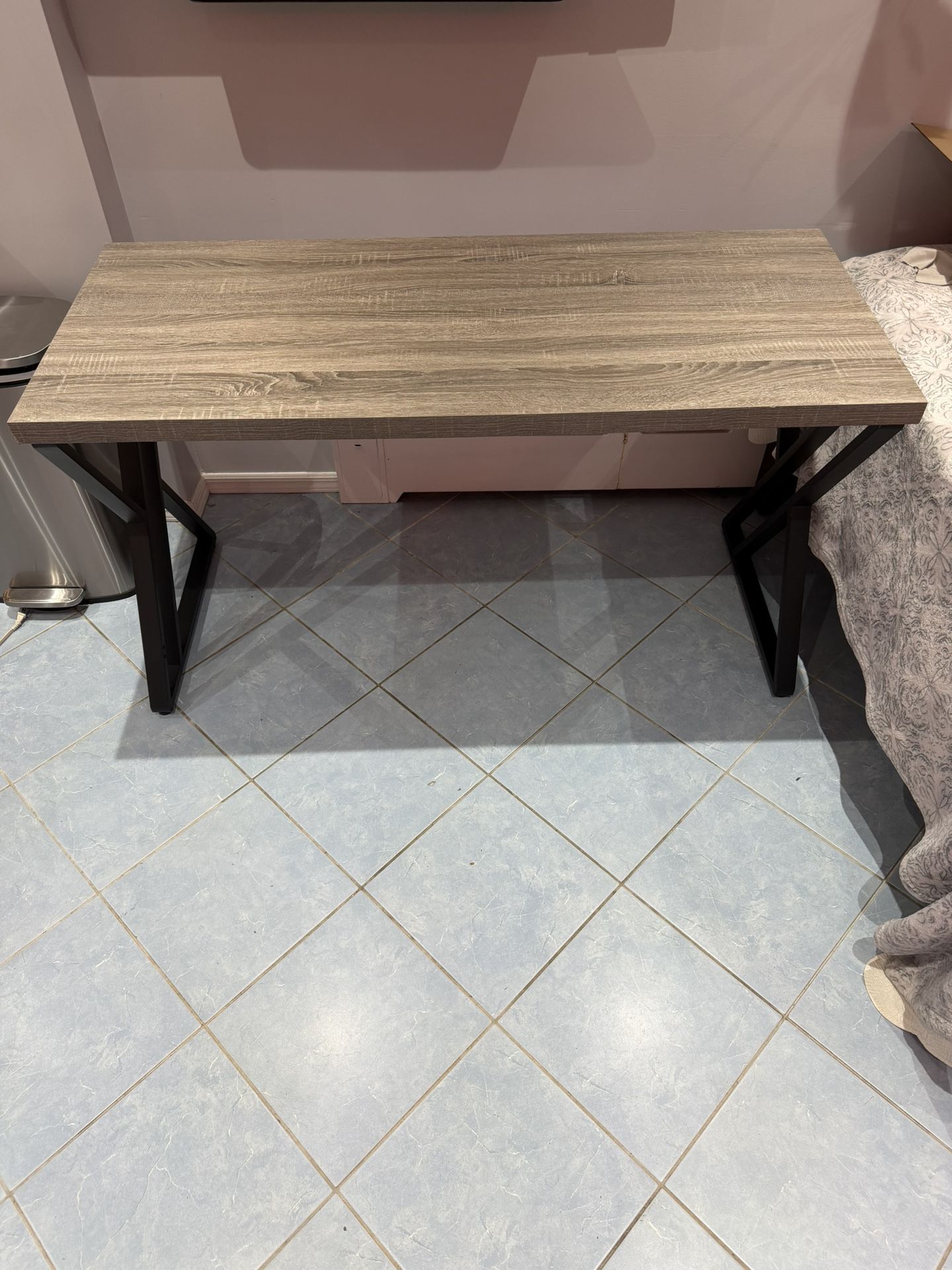 Computer Desk/table - photo 3