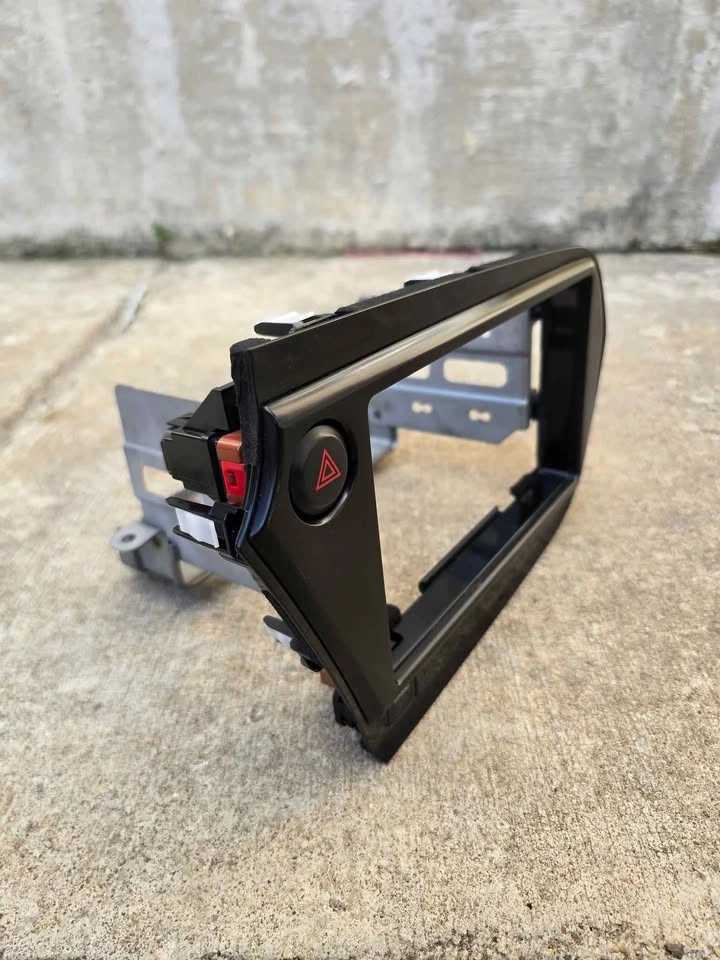 Honda Insight 2012-2014 Radio Frame Panel - Black - photo 2