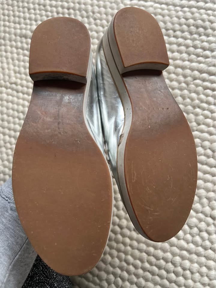 Senso Diffusion Silver Shoes - lace ups size 9 - photo 4