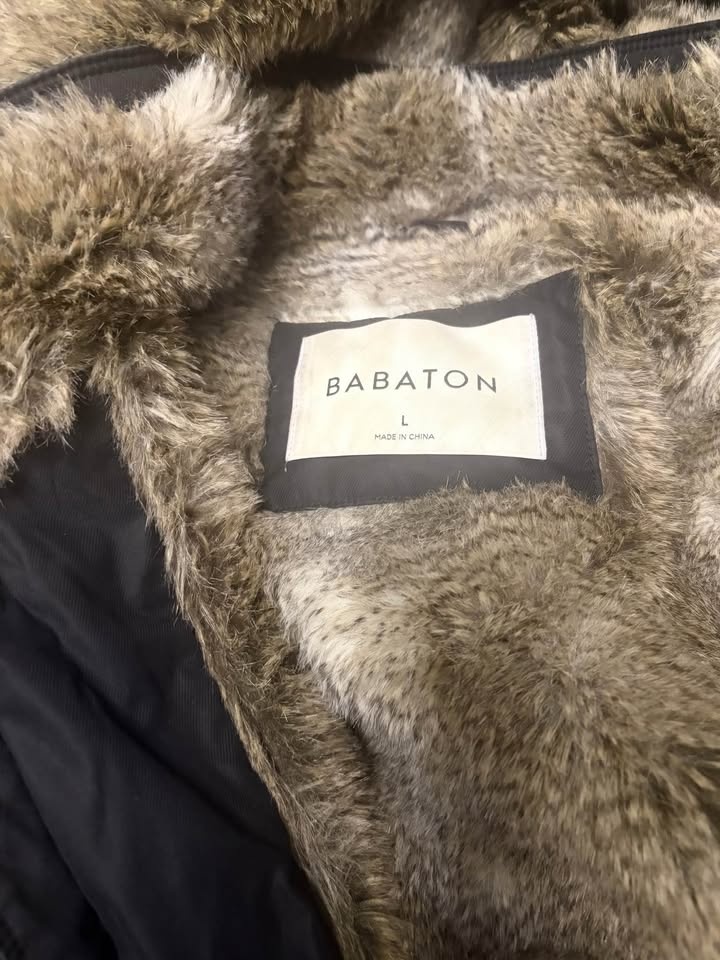 Babaton black parka size L with faux fur lining - photo 2