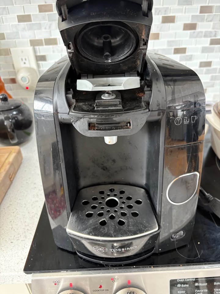 Tassimo Single Serve Coffee Maker - photo 2