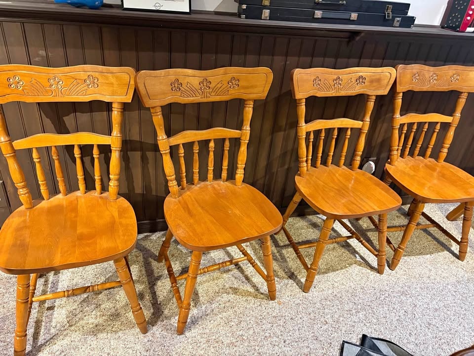 Set of 4 Solid Oak Dining Chairs