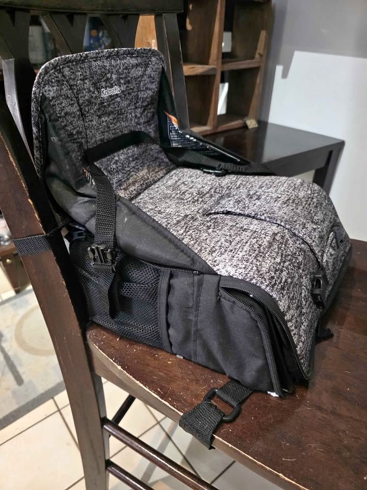 🧡 2 IN 1 Booster Seat and Baby Bag