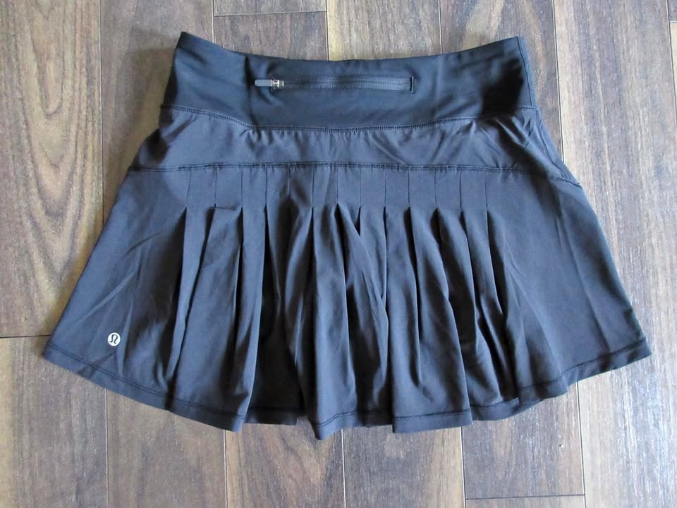 Ladies Size 4 Tall Skort