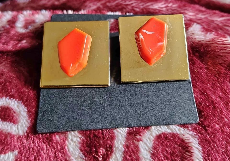 Vintage Square Carnelian Stamped Celebrity Clip-On Earrings