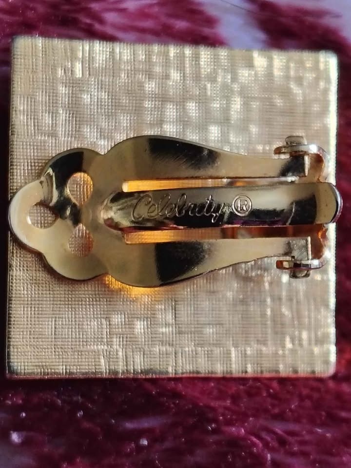 Vintage Square Carnelian Stamped Celebrity Clip-On Earrings - photo 5