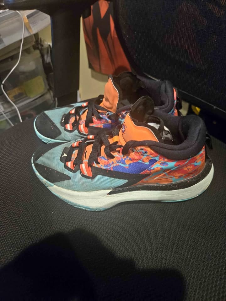 Jordan's size 7y $50