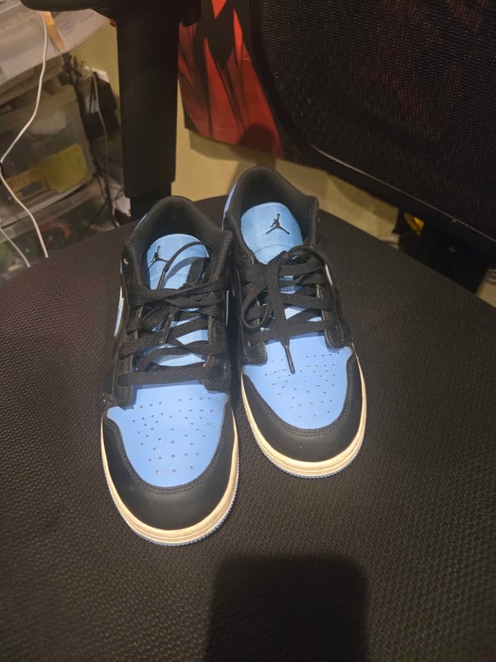 Jordan's size 7y $70 - photo 4