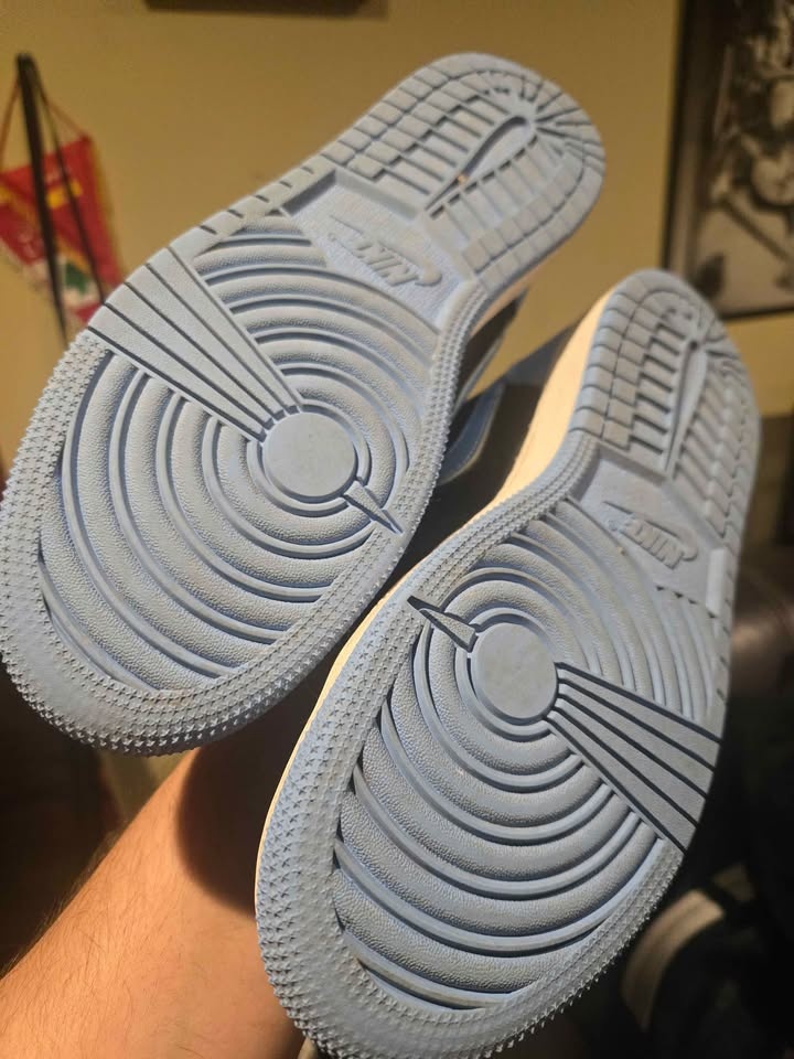 Jordan's size 7y $70 - photo 5