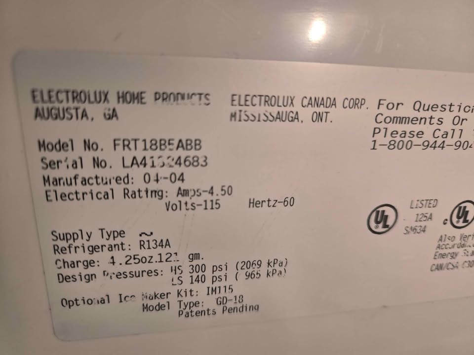 Frigidaire Fridge - Working Condition $260 - photo 4