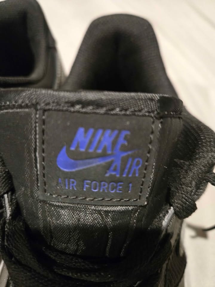 Immaculate Air Force 1s Size 11 - photo 2