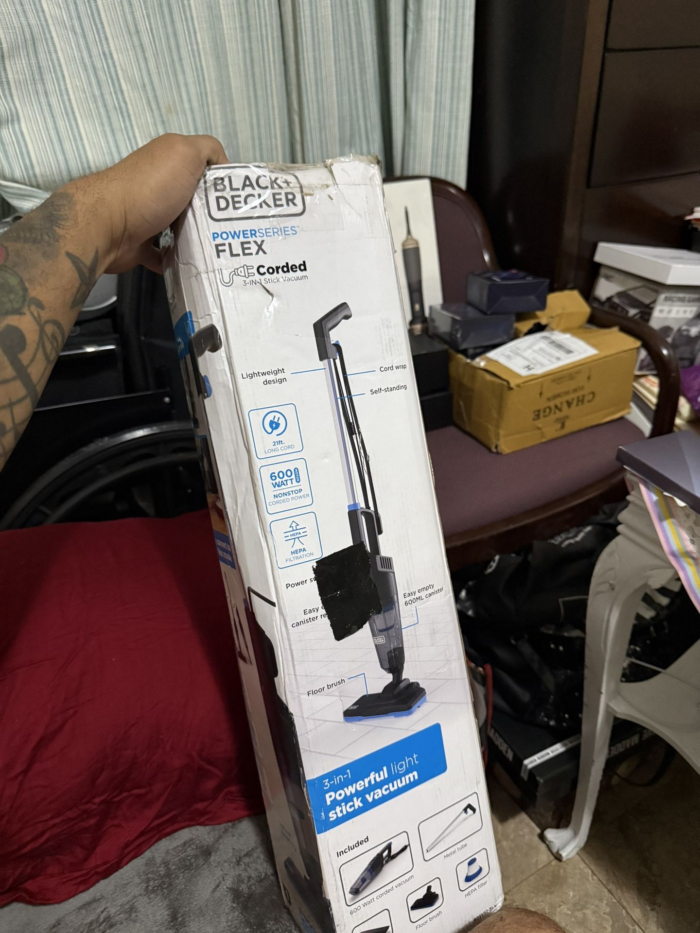Black + Decker Vacuum