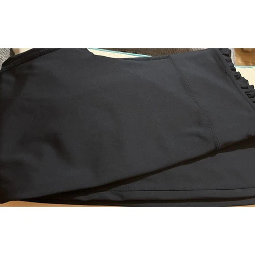 BETSEY JOHNSON PERFORMANCE LEGGINGS SIZE SMALL