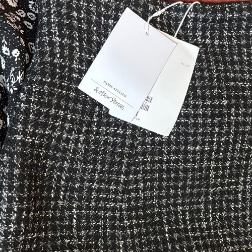 Paris Atelier & Other Stories Monochrome Tweed skirt.Great piece