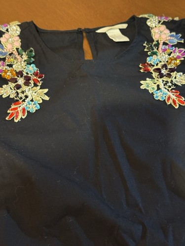 H&M Black Blouse with Embroidered Floral Pattern - Size M