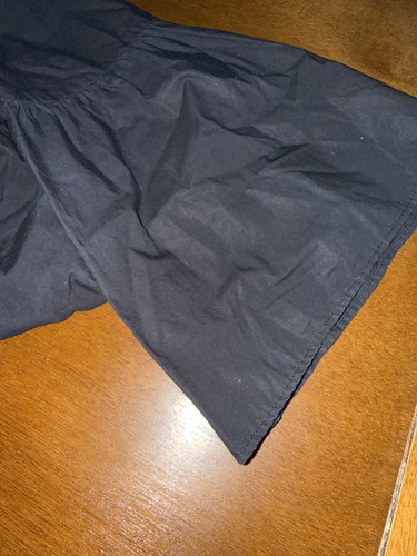 H&M Black Blouse with Embroidered Floral Pattern - Size M - photo 2