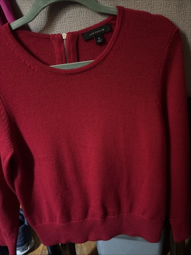 Ann Taylor Red Sweater Size Medium Scoop Neck Gold Zipper Tassel - photo 3