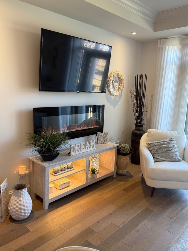 White Wash Entertainment Center - photo 4