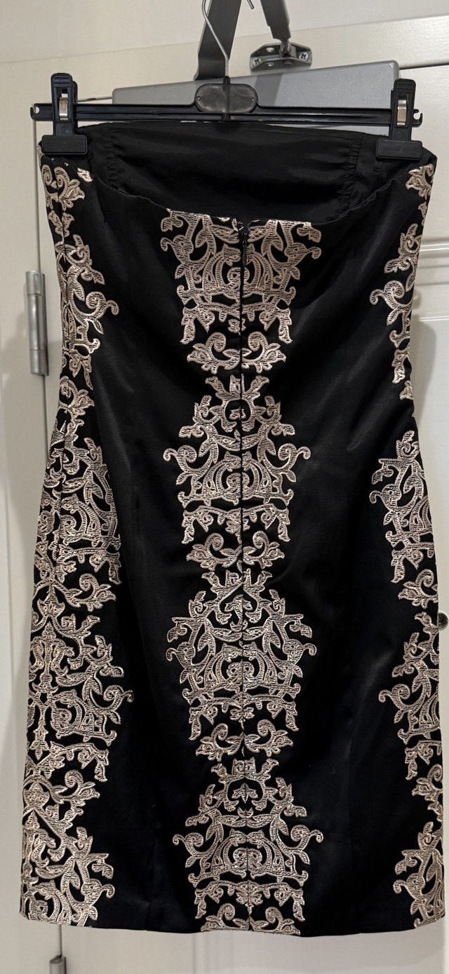 Le Chateau Dress - photo 2