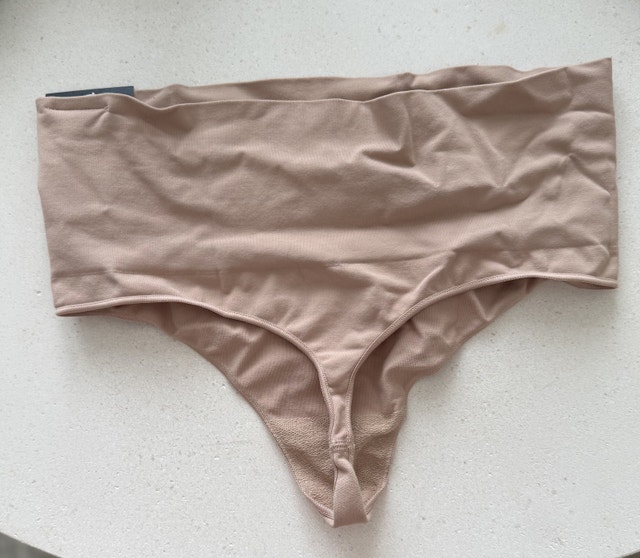 Spanx Thong - Size M - Toasted Almond - New