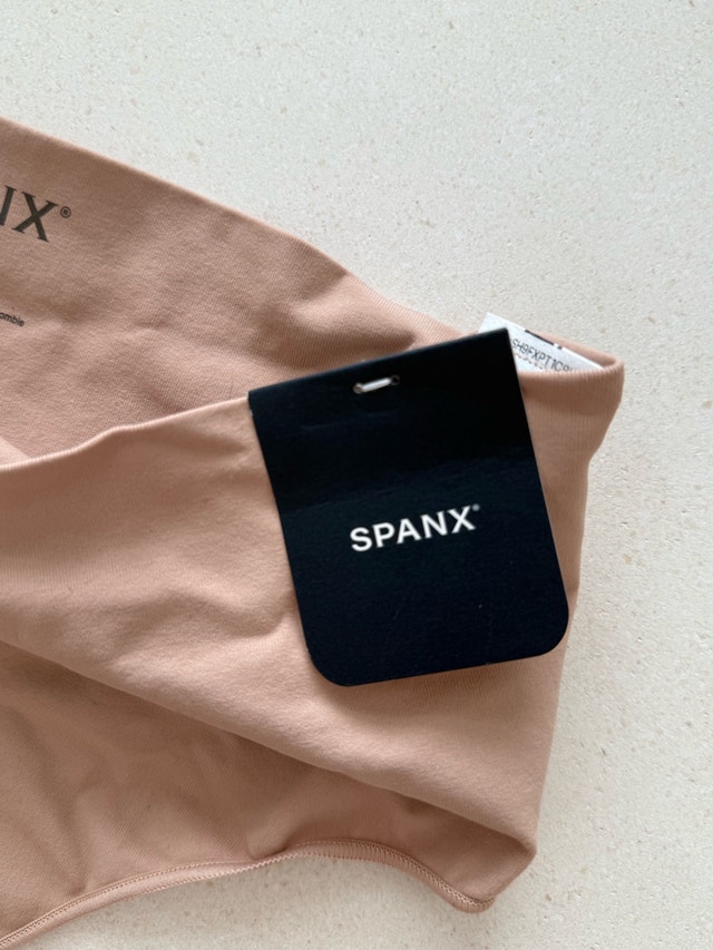 Spanx Thong - Size M - Toasted Almond - New - photo 2