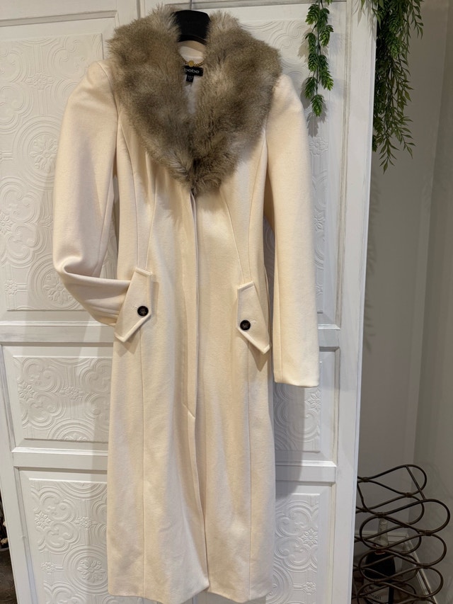 Bebe Coat - Size Small