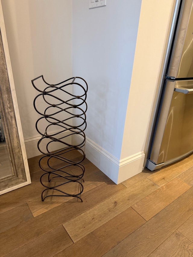 12 Bottle Metal Wine Rack