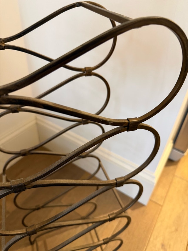 12 Bottle Metal Wine Rack - photo 2