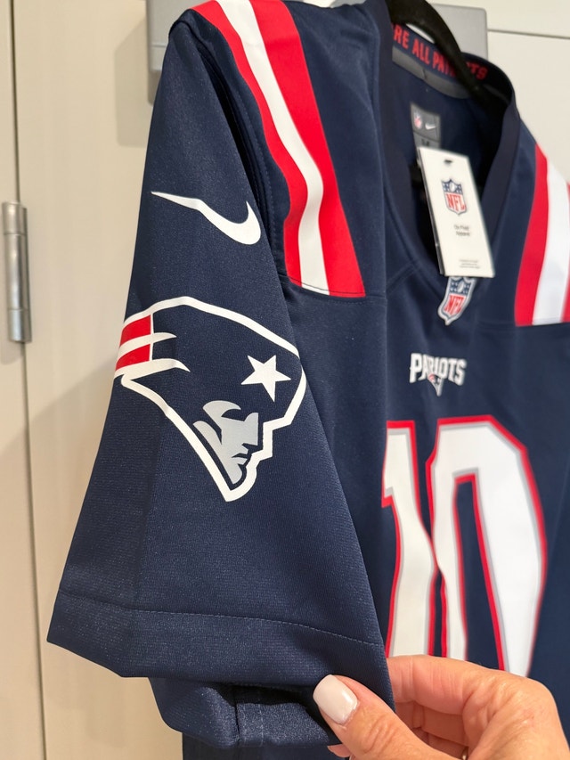 Nike Patriots Jones #10 Jersey NEW! - photo 2