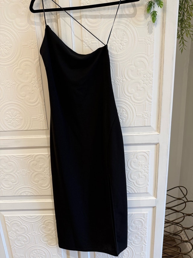 Dynamite Asymmetric Midi Dress - Size Medium
