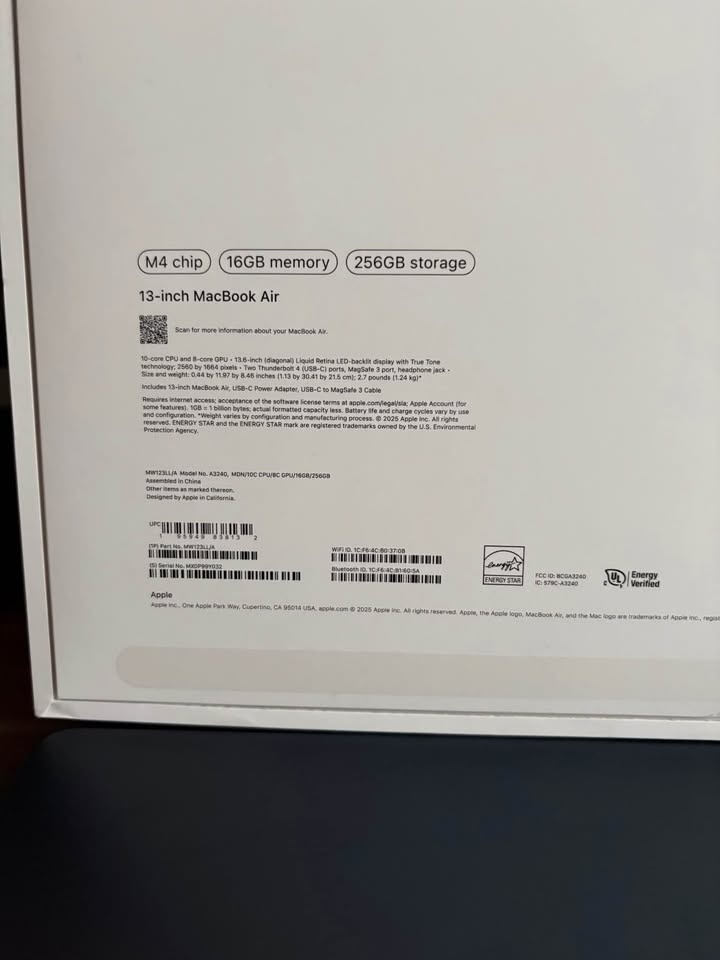 2025 Macbook Air M4 Chip - photo 3