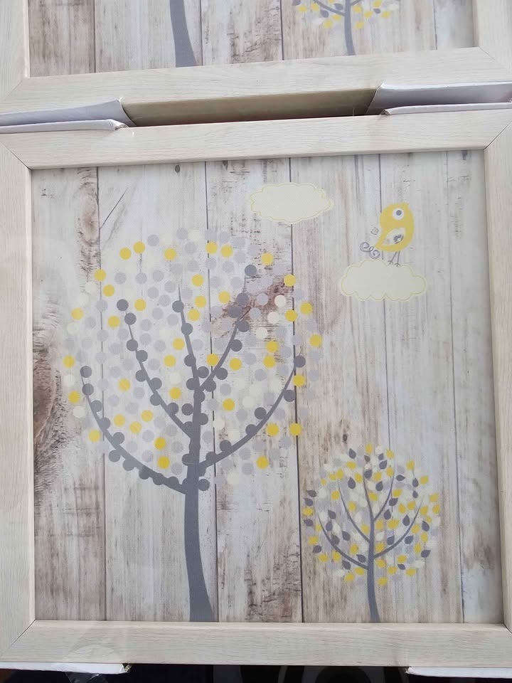 2 Sealed Framed Prints for Nursery/Child's Room - photo 2