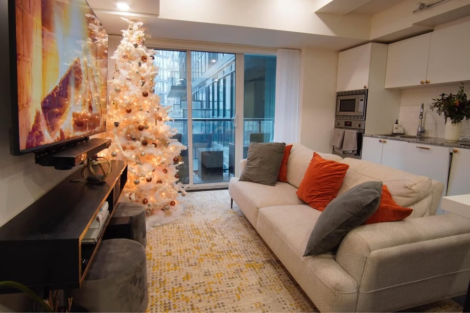 7' White Flocked Christmas Tree with Lights & Ornaments - photo 2